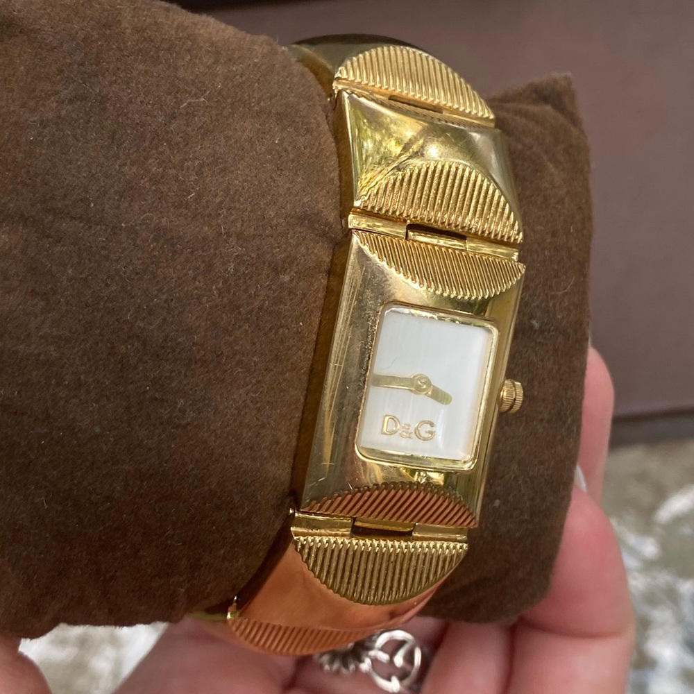 Dolce & Gabbana Gold Bracelet Watch - Picture 7 of 14